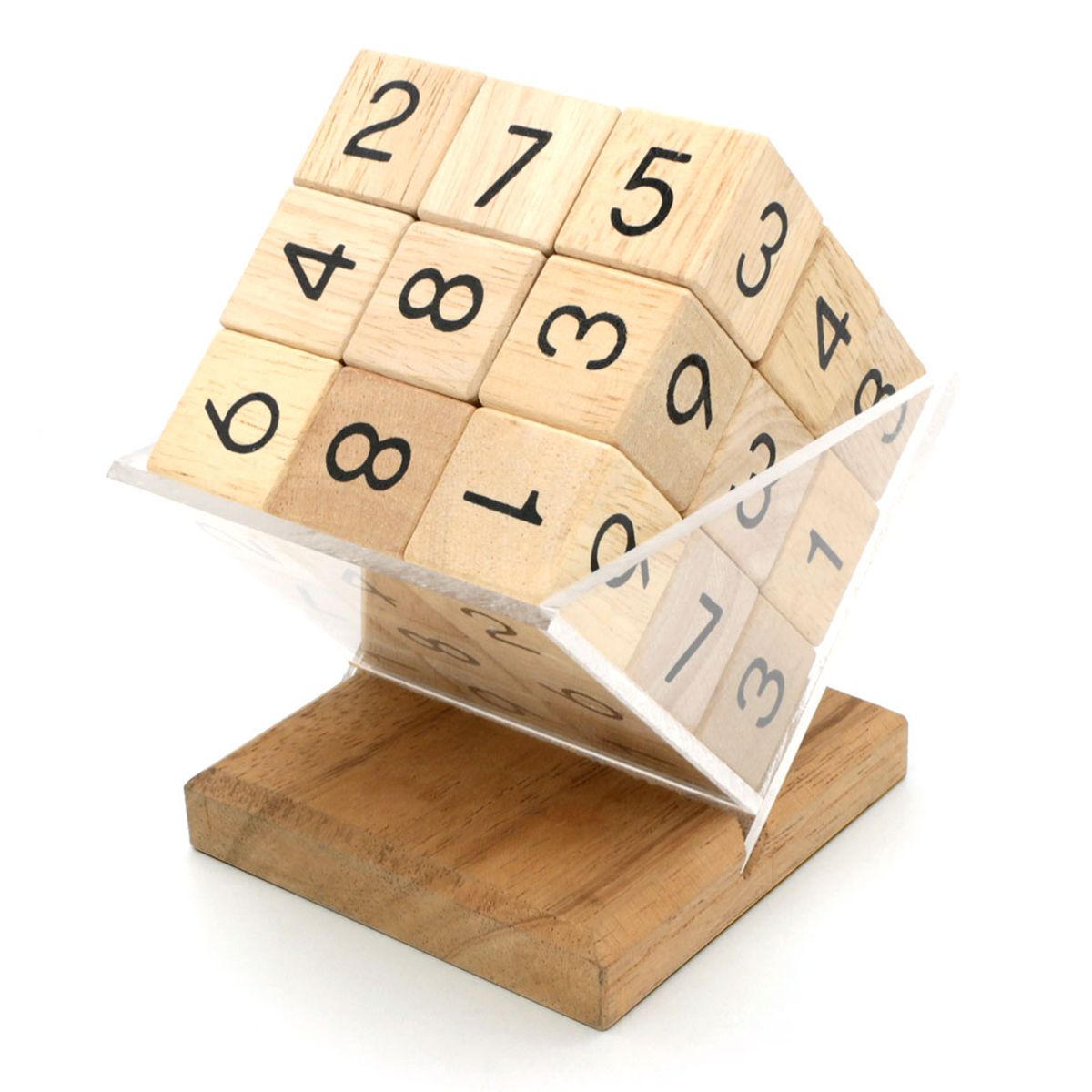Sudoku kube i tre IQ-nøtt