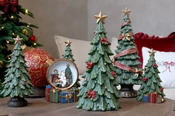 Hovedbilde Noël Juletre med gaver fra Chique Antique
