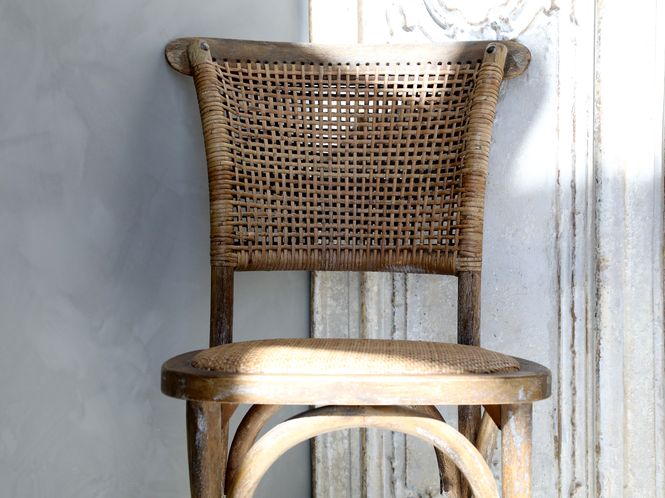 Hovedbilde Fransk spisestol med flettet sete og rygg fra Chic Antique