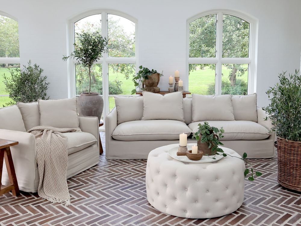 Malo Sofa i lin med 5 puter fra Chic Antique 