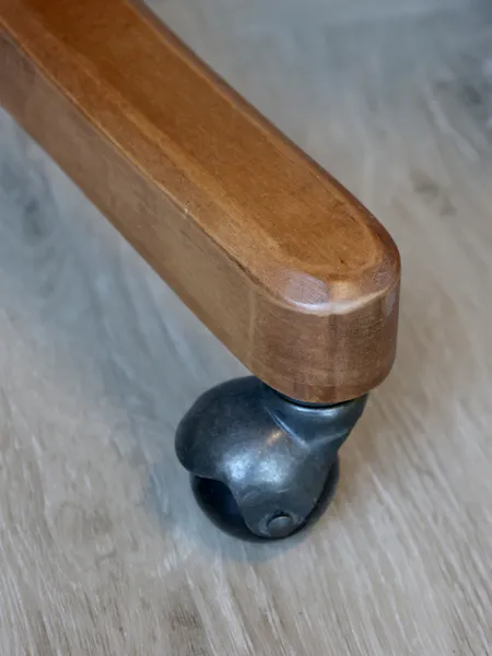 Hovedbilde Fransk kontorstol med flettet sete og rygg fra Chic Antique 