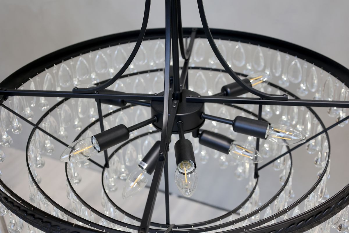 Versailles Lysekrone med dråpeformede glassprismer - 59 cm høyde