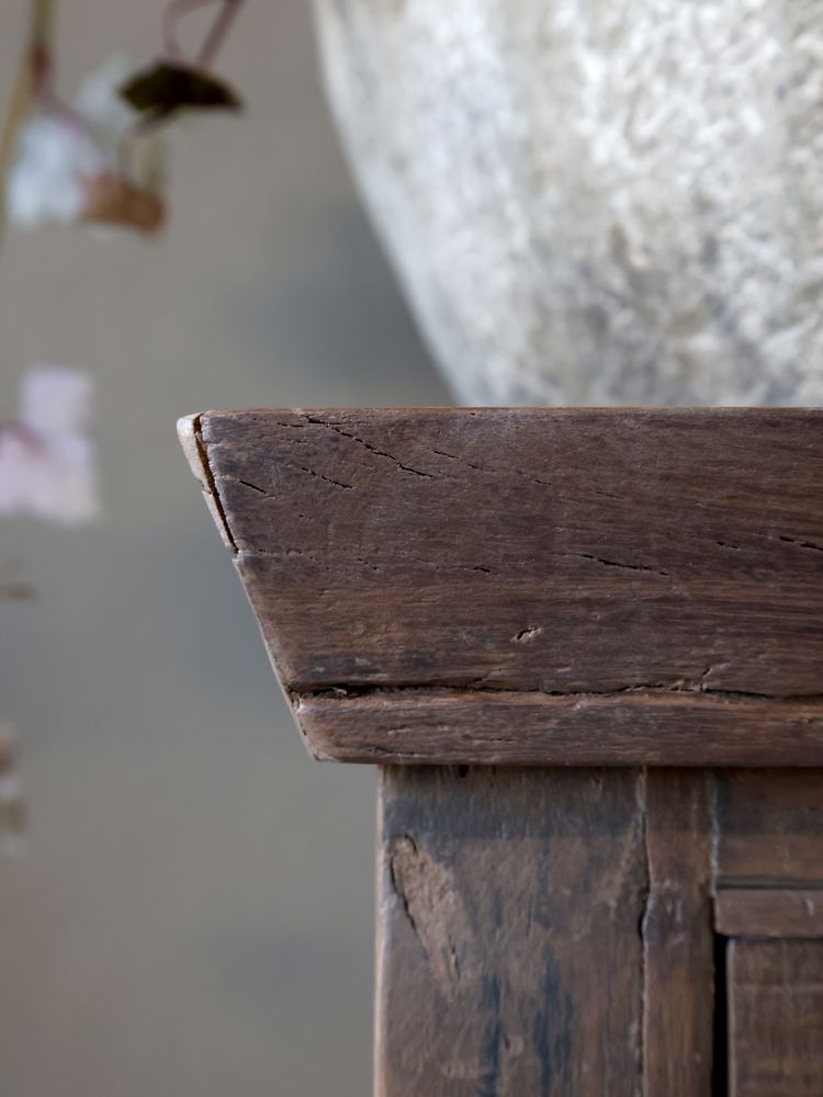 Grimaud vitrineskap fra Chic Antique