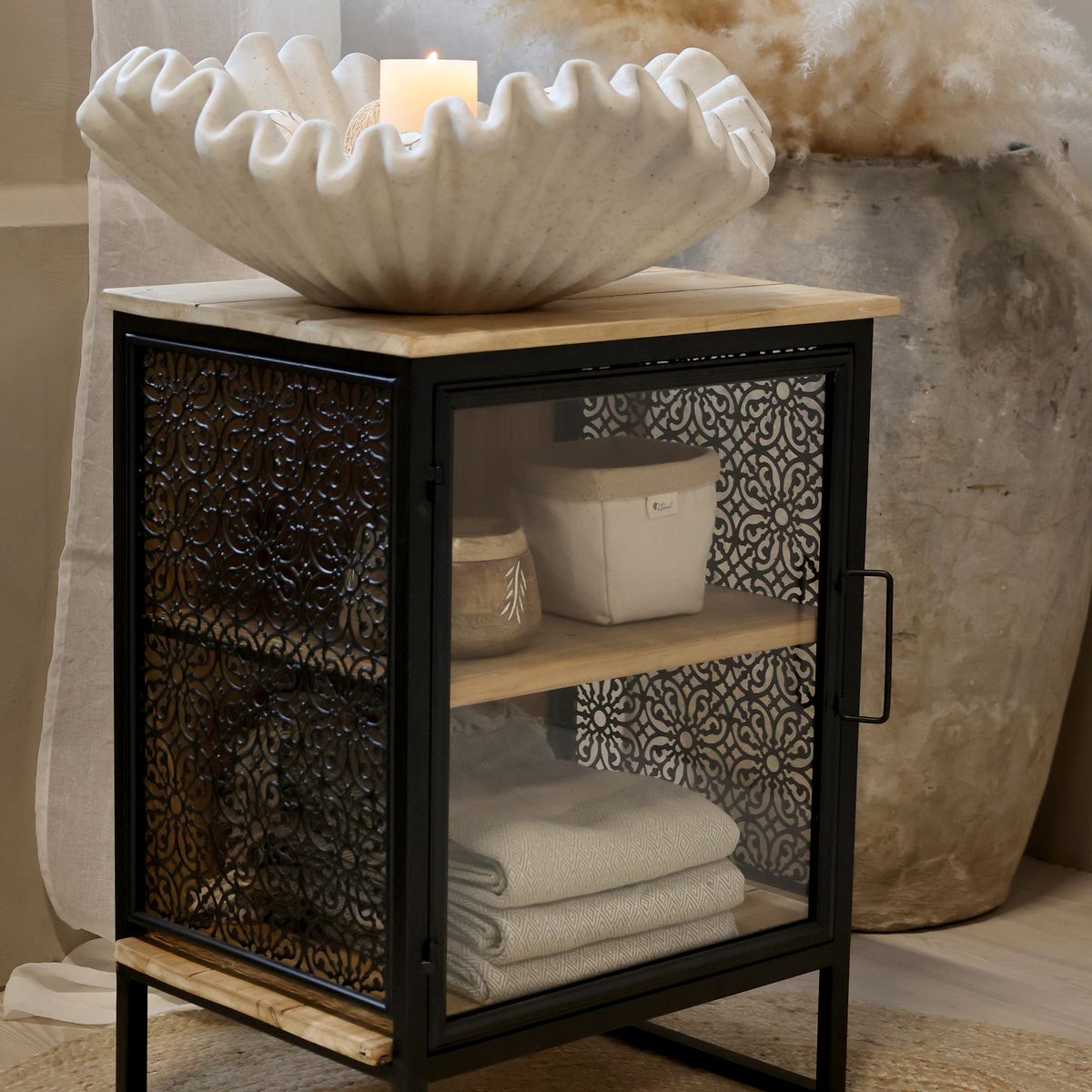 Vence sidebord fra Chic Antique