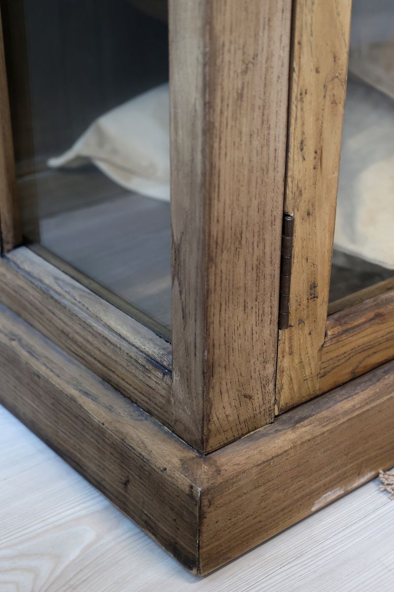 Marseille Natur Vitrineskap med 8 dører og hyller - Chic Antique