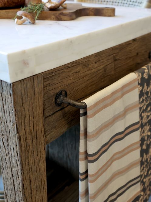 Hovedbilde Grimaud Anrettings bord med marmorplate fra Chic Antique